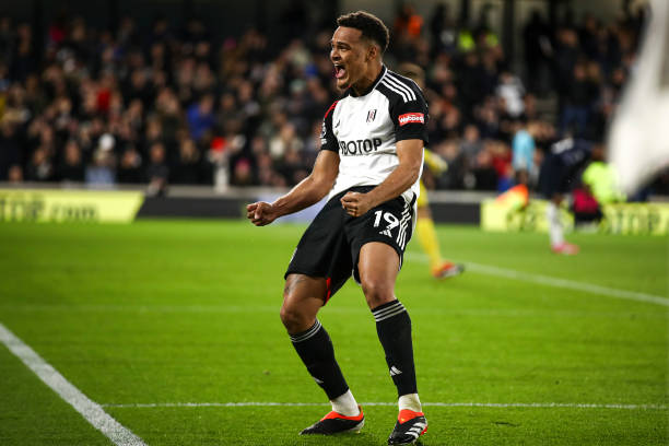 法伦球场保 法伦球场保